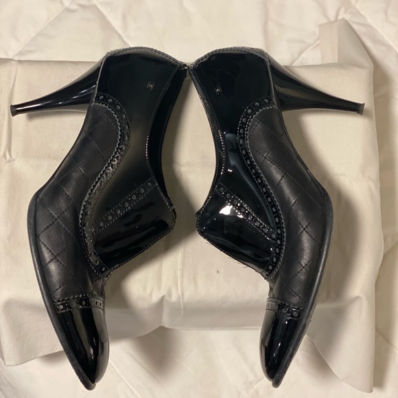 Chanel - RARE FIND- 2004 Brogues, Wingtip, Oxford spectator pump - Picture 11 of 15